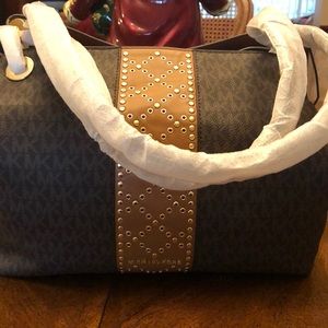 Michael Kors purse NWT, dust bag & care card